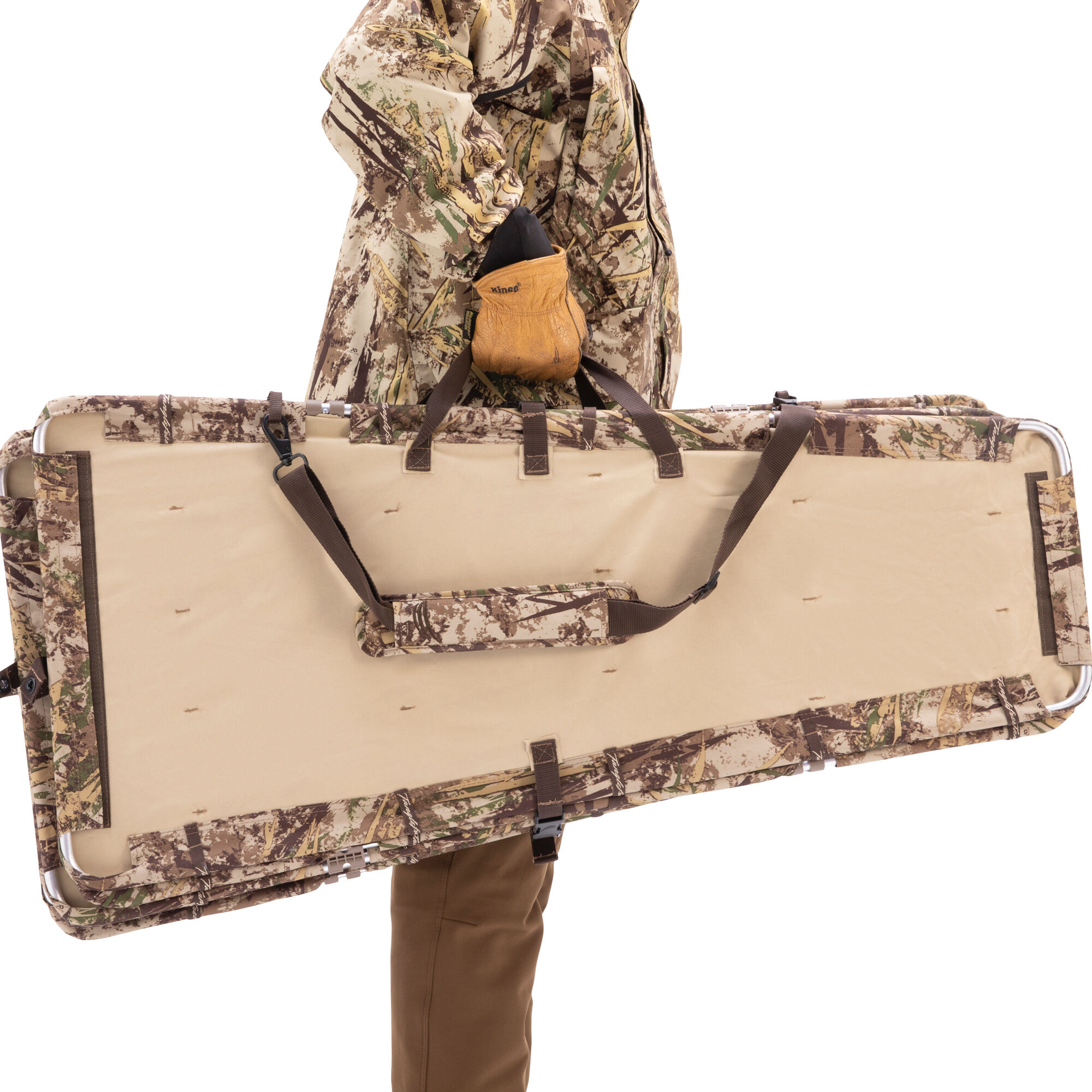 Tanglefree outlet panel blind